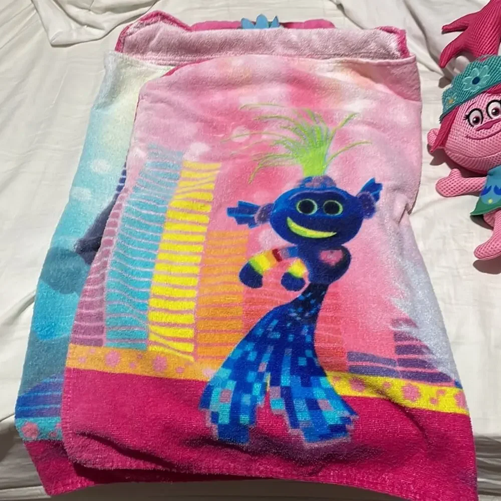 Trolls dreamworks Polly Branch terry cloth hooded towel and poppy bath scrubber